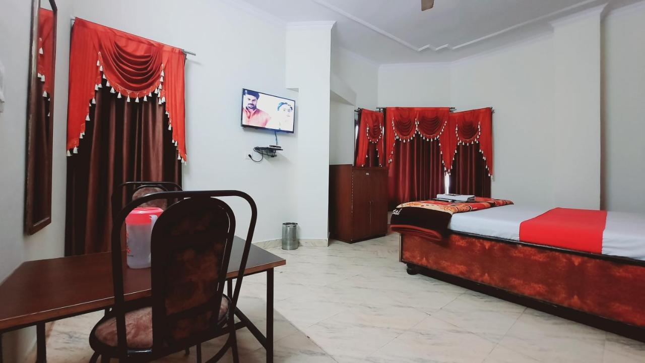 Hotel Holiday Inn Paradise Chandīgarh Esterno foto