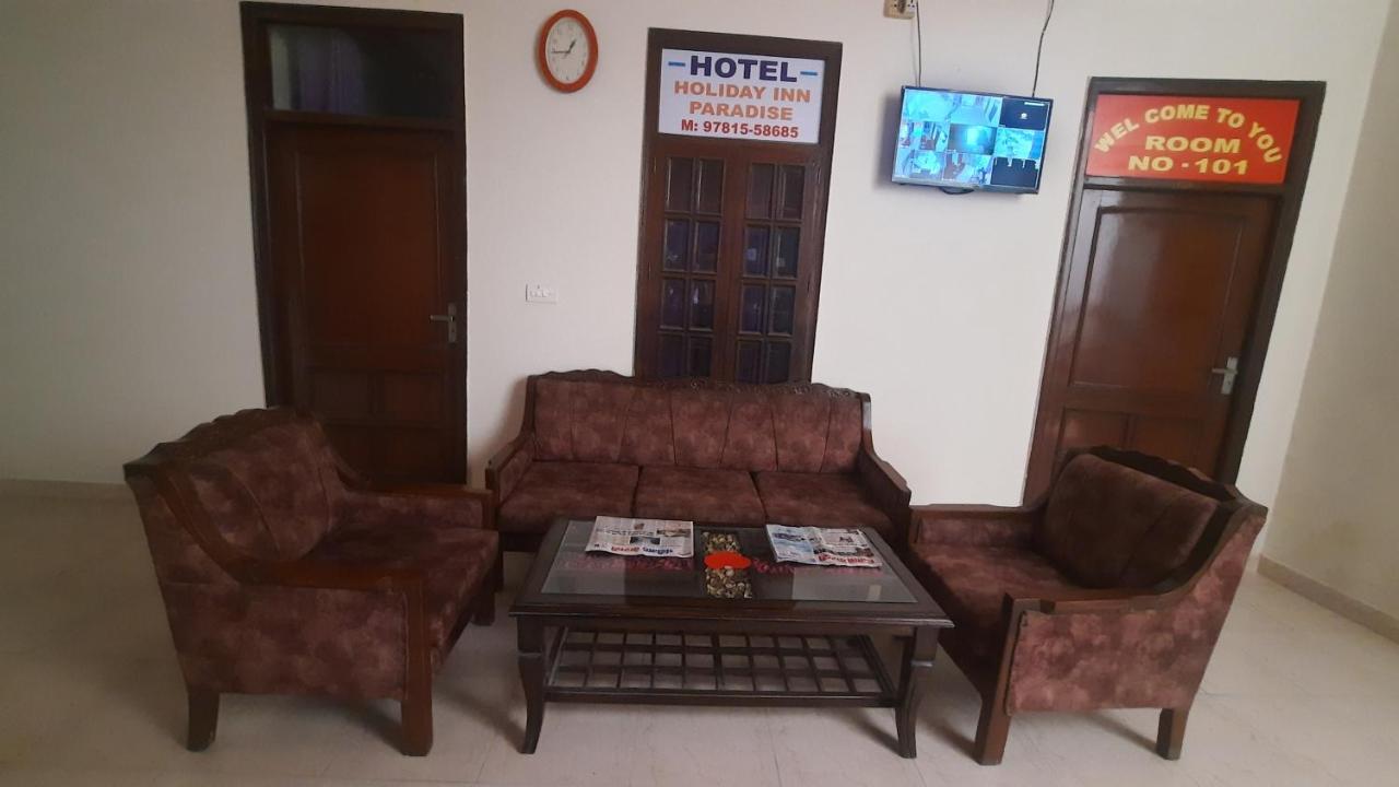 Hotel Holiday Inn Paradise Chandīgarh Esterno foto
