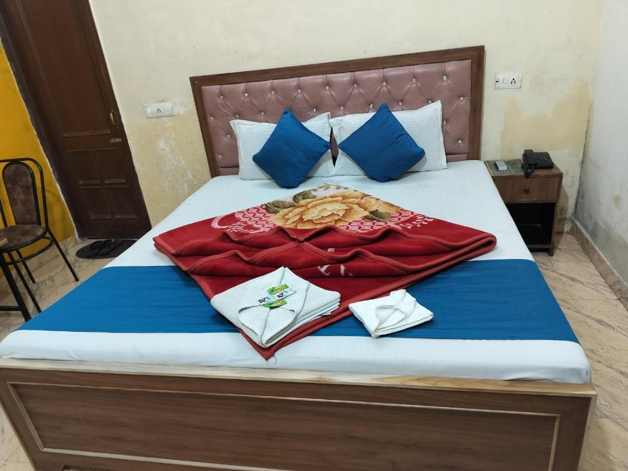 Hotel Holiday Inn Paradise Chandīgarh Esterno foto