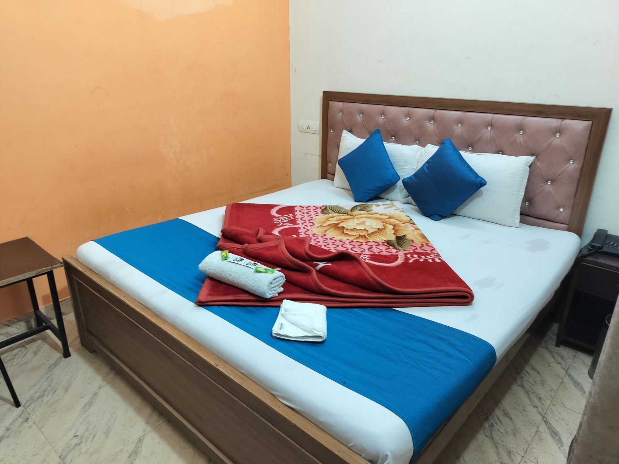 Hotel Holiday Inn Paradise Chandīgarh Esterno foto